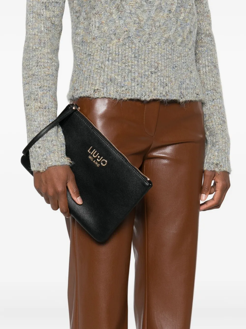 LIU JO logo-plaque zip clutch bag | Image 2