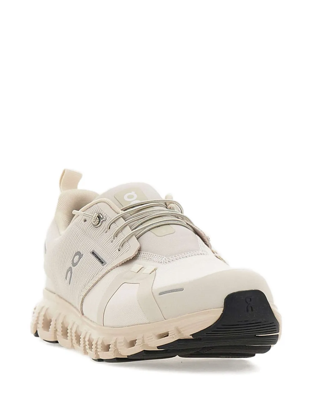 On Running Cloud 6 trainers Neutrals