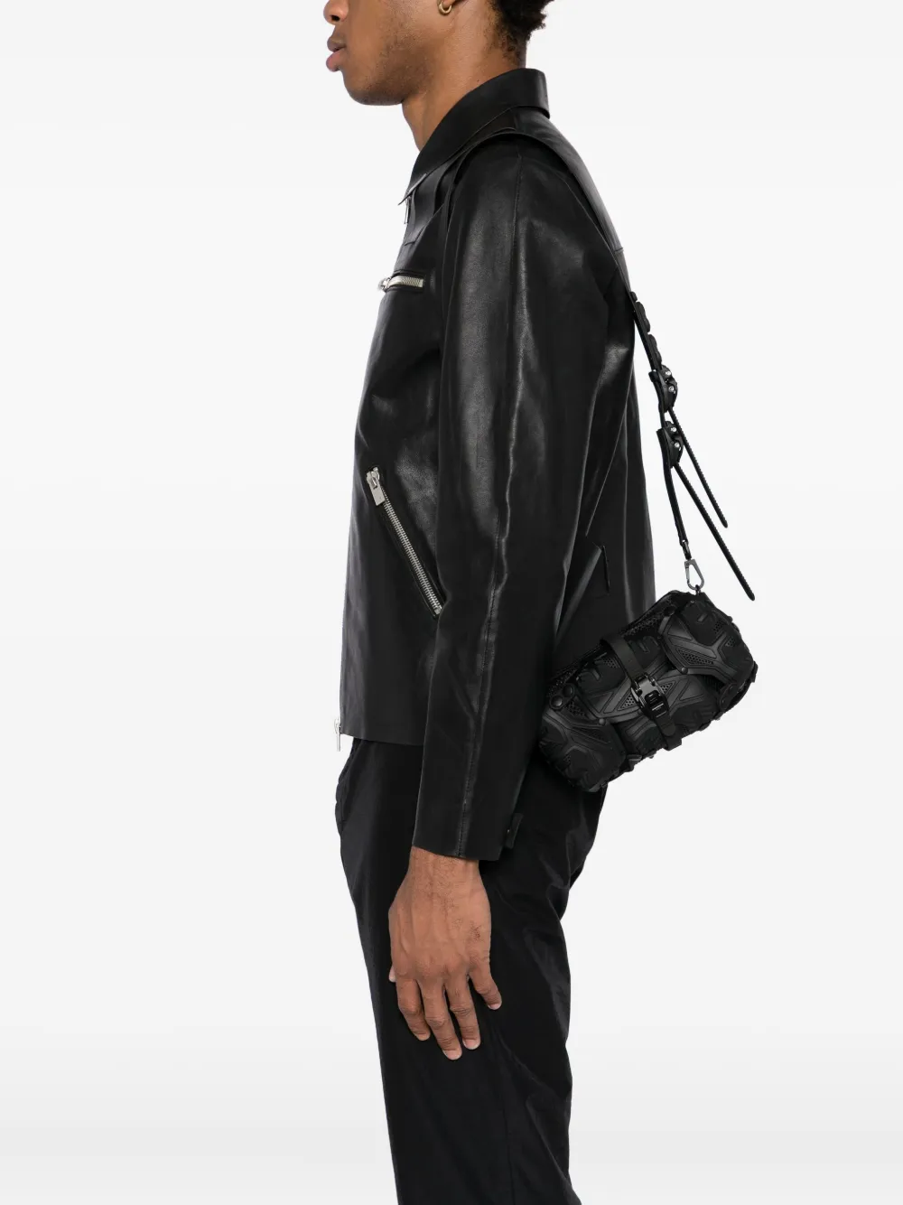 Innerraum Object I67 Shoulder Bag In Black