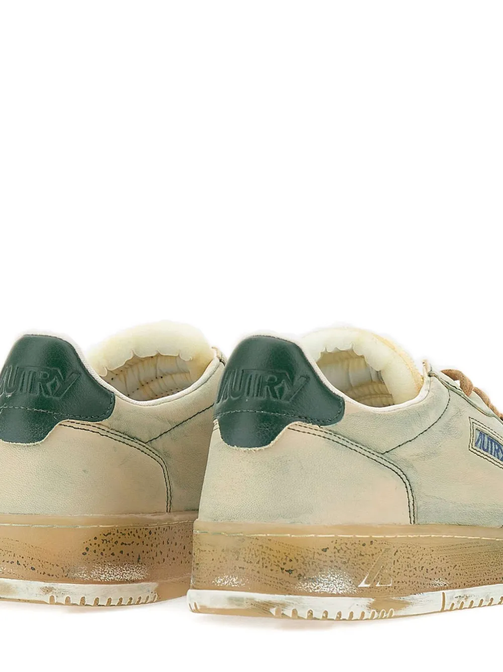Autry Medalist Low Super Vintage Sneakers In Neutral
