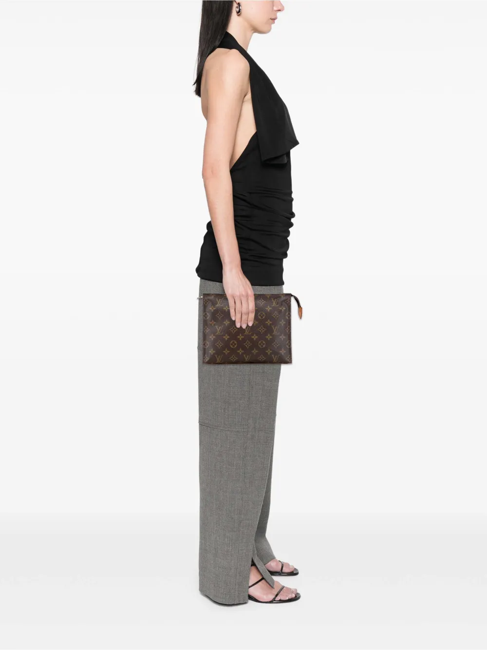 Louis Vuitton Pre-Owned 1996 Monogram Toiletry Pouch 26 clutch bag | Pre-Owned | Image 2
