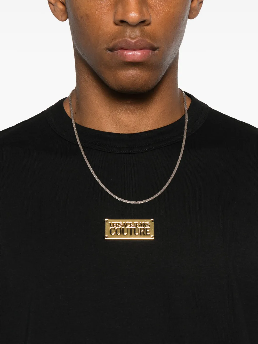 Versace Jeans Couture T-shirt met korte mouwen en goudplakkaat Zwart