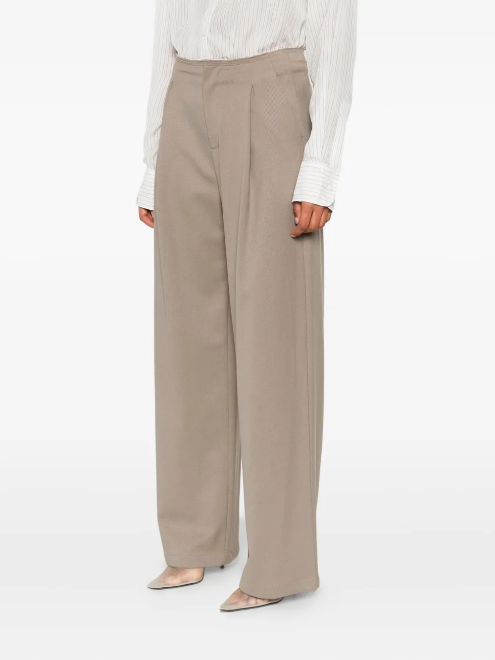 Eleh Pleated Trousers In Brown