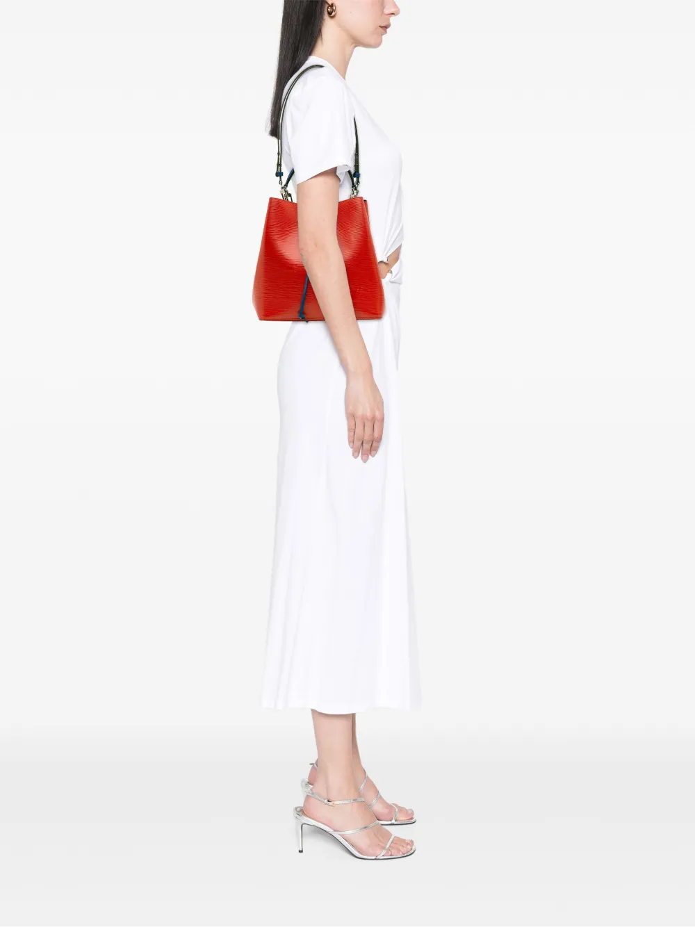 Louis Vuitton Pre-Owned 2018 Epi NeoNoe MM bucket bag | Pre-Owned | Image 2