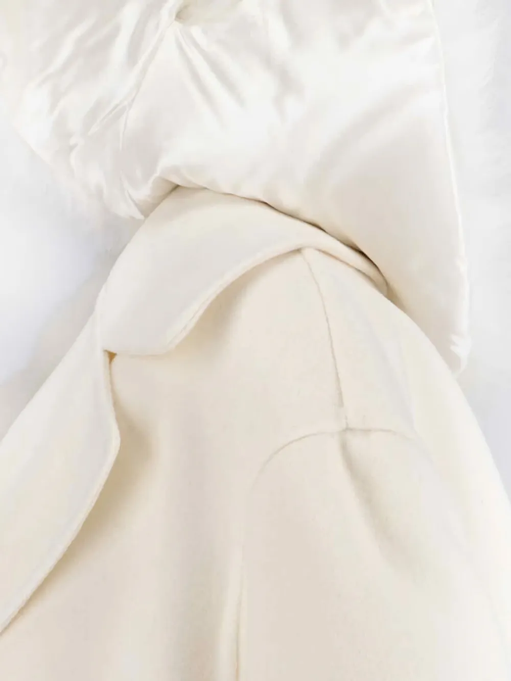 Ermanno Scervino Single-breasted Midi Tailored Coat With Belt And Collar In Real Sheepskin Fur In Gold