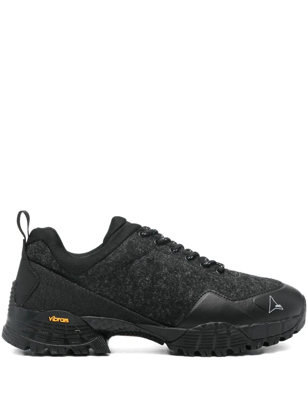 ROA lace-up low-top sneakers Black