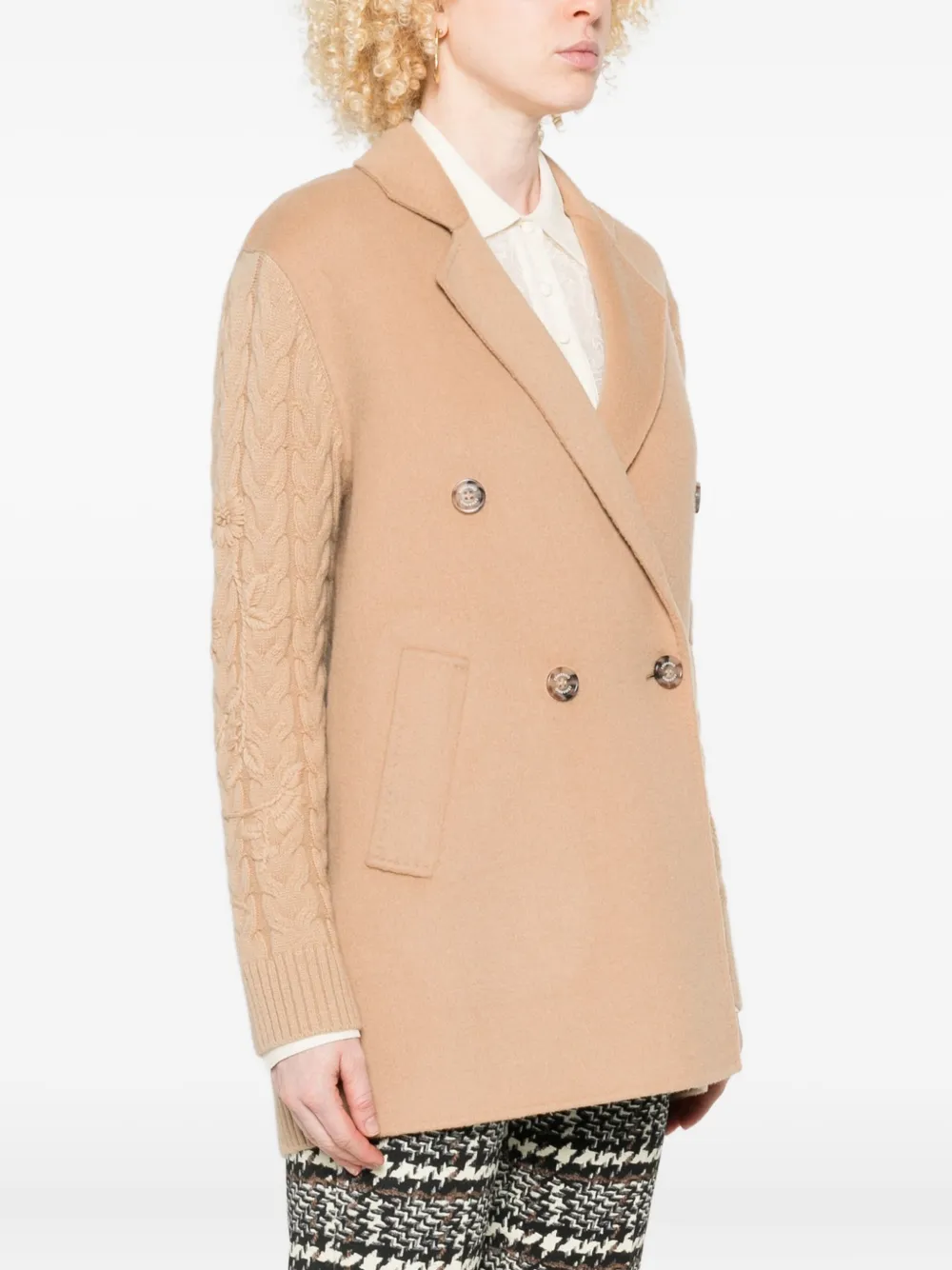 ERMANNO FIRENZE Kabelgebreid jack met dubbele rij knopen Beige