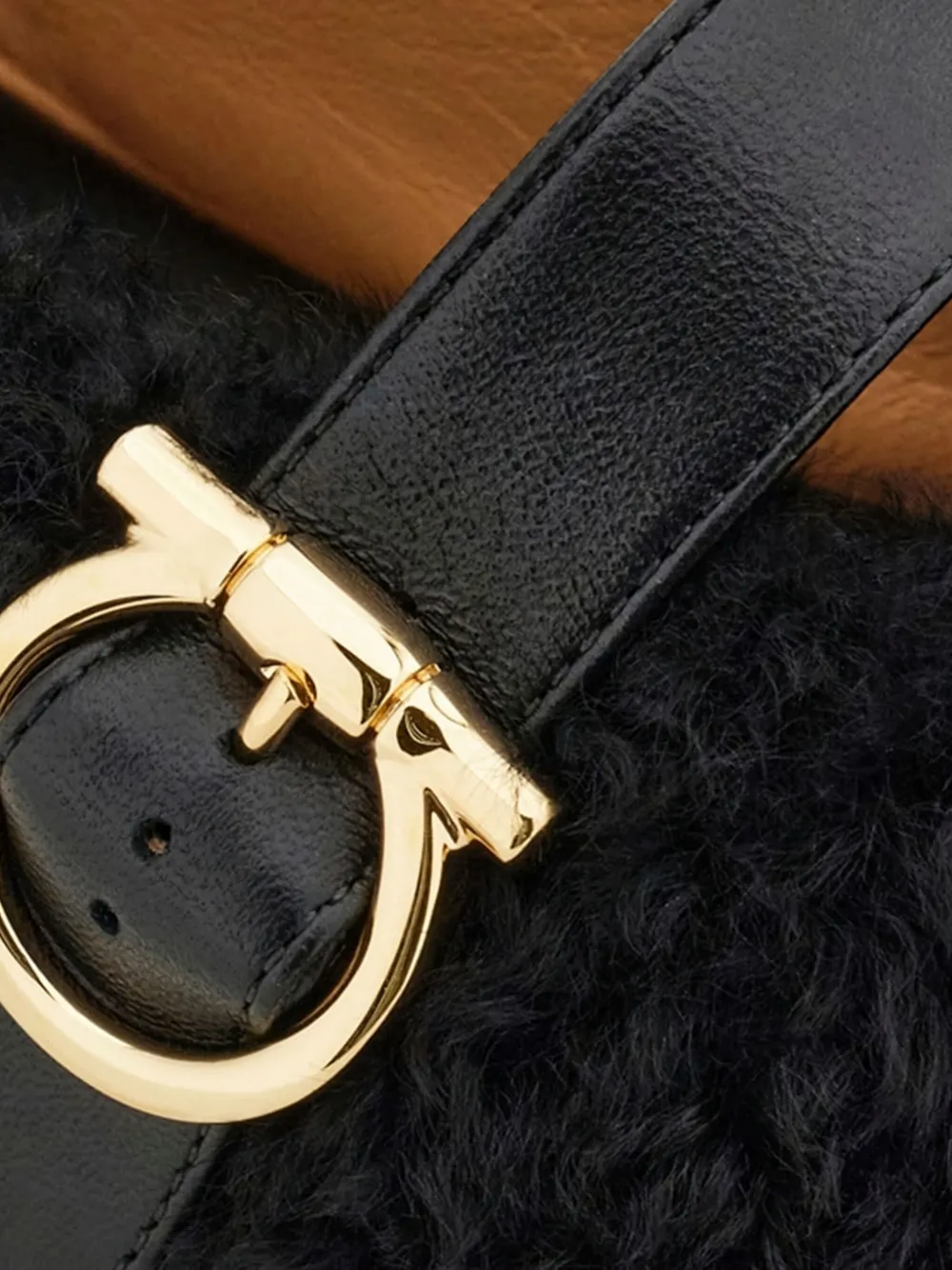 Ferragamo buckle-fastening shearling lace-up shoes Black