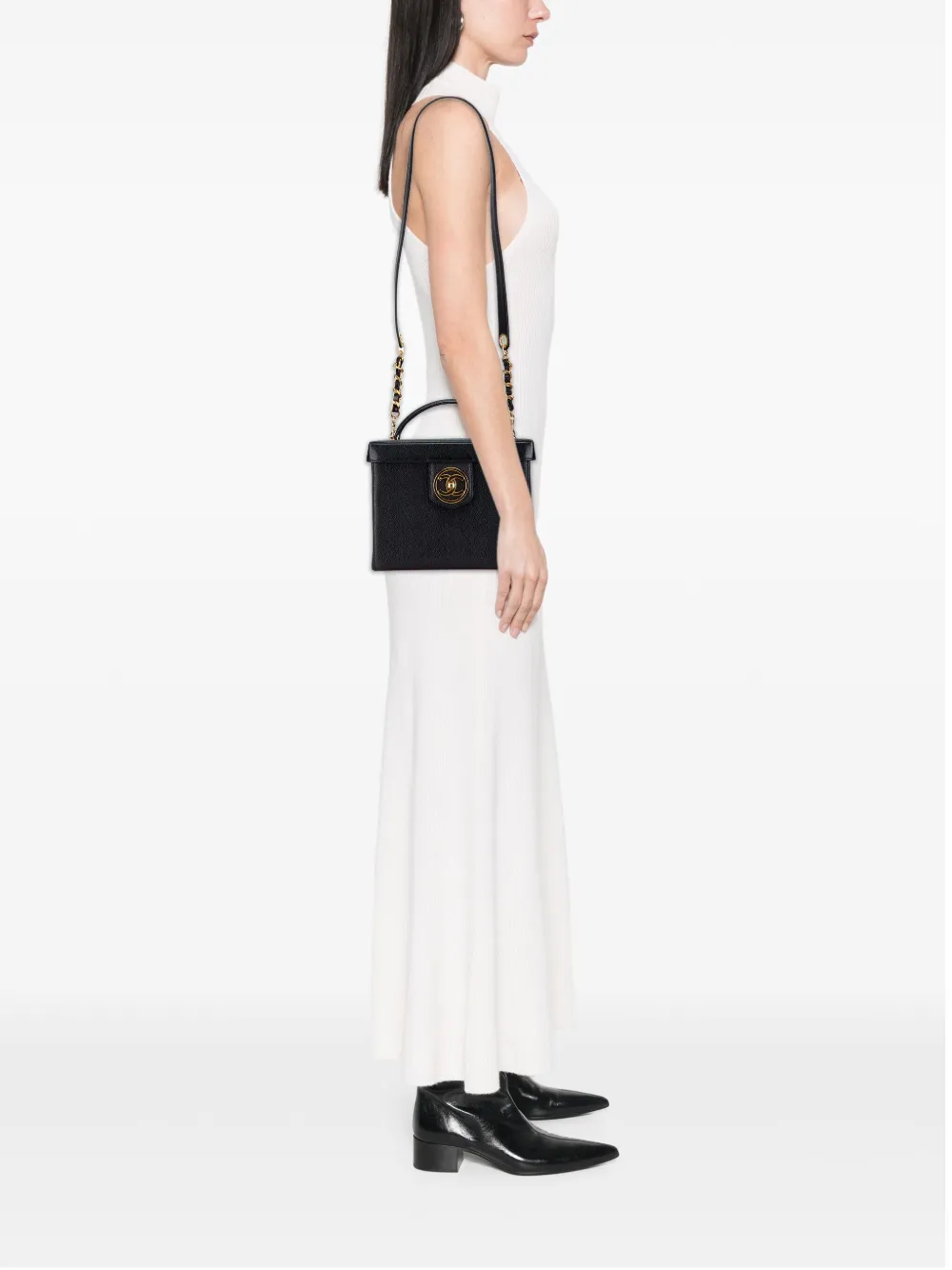 CHANEL Pre-Owned 1994-1996 Caviar CC Turnlock vanity bag | Pre-Owned | Image 2