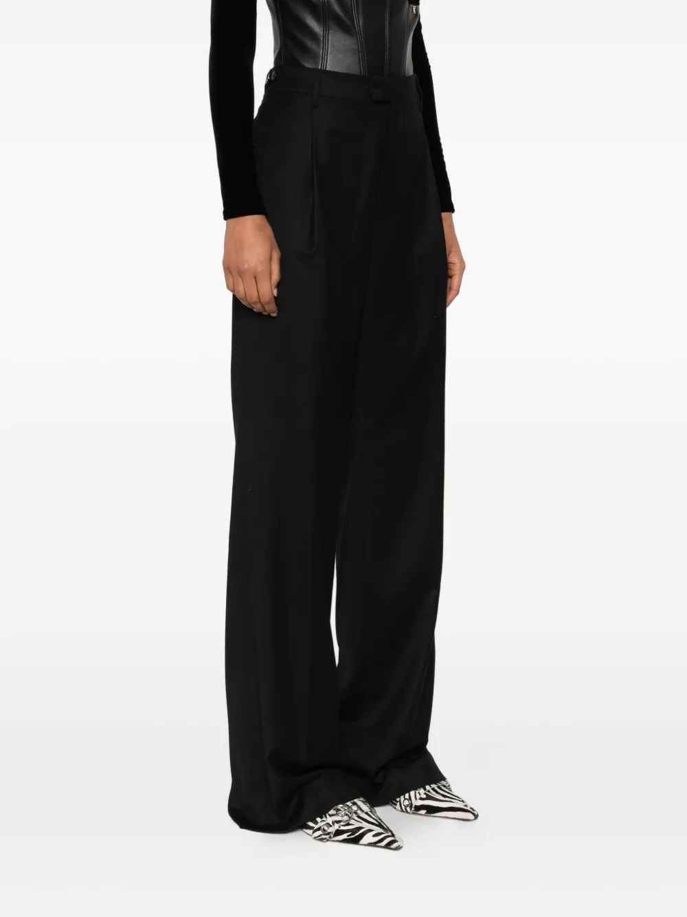 Berwich Simona Pleated-front Trousers In Black
