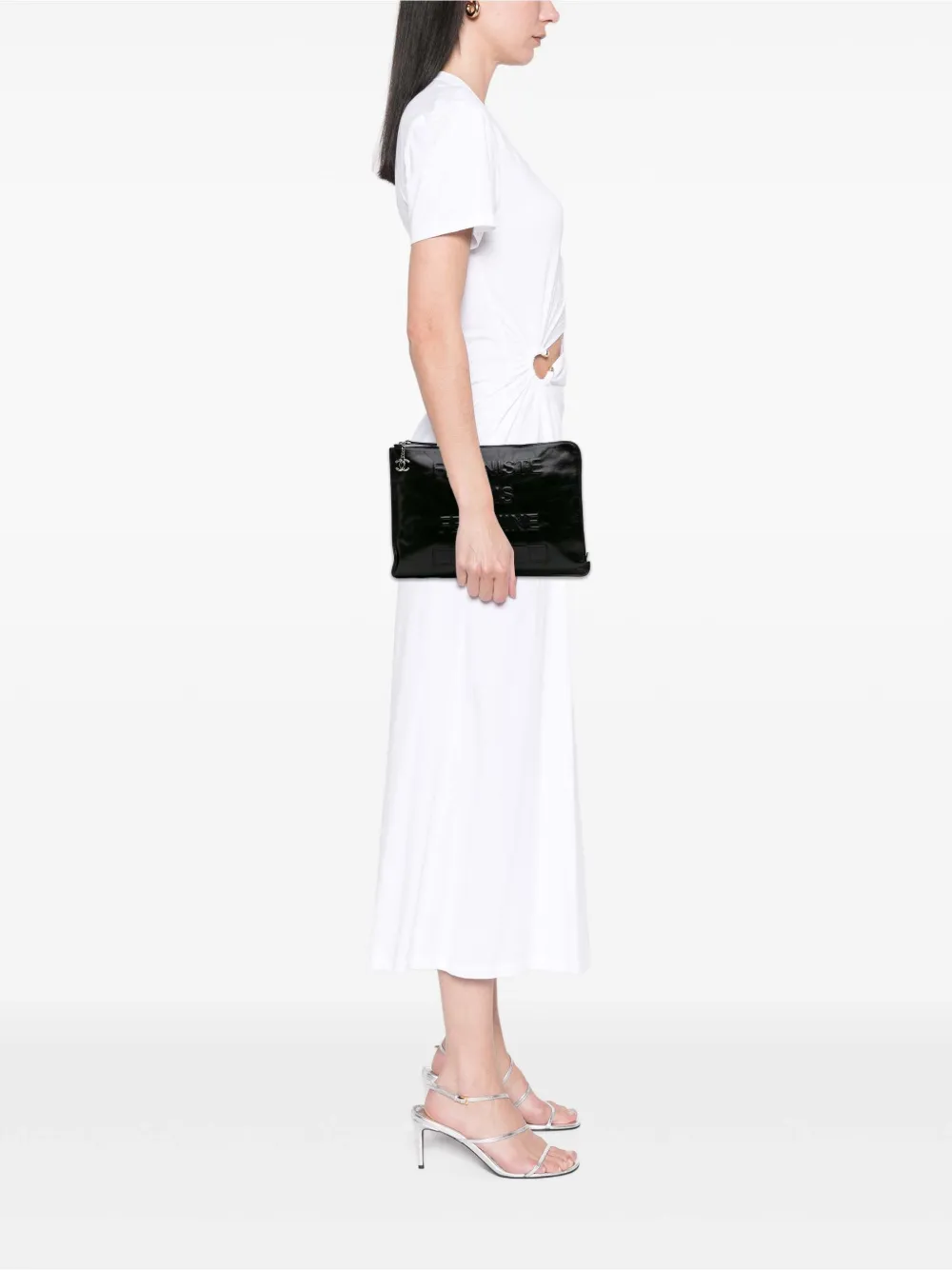 CHANEL Pre-Owned 2015-2016 Large Calfskin Feministe Maize Feminine Pouch clutch bag | Pre-Owned | Image 2