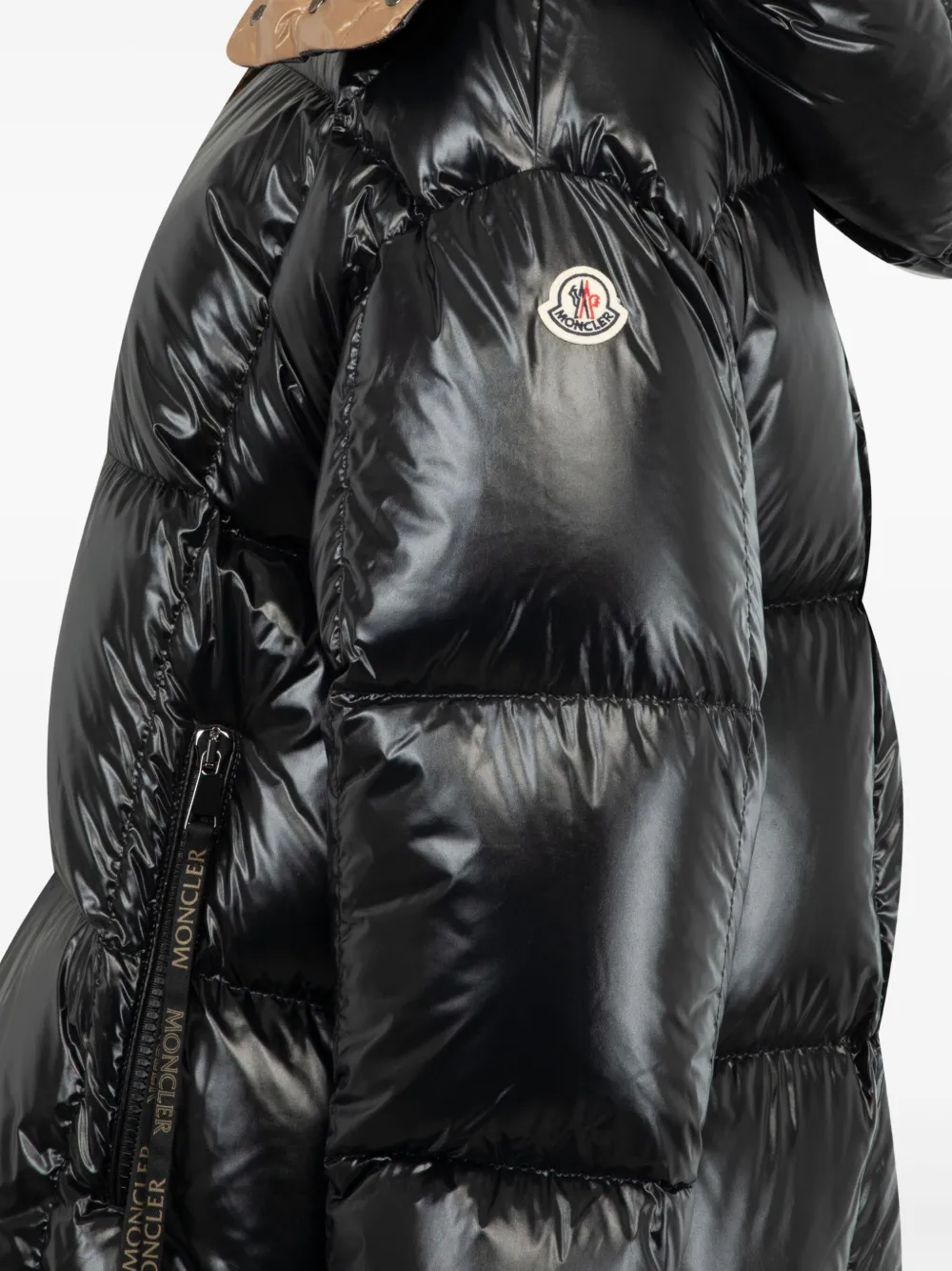 Moncler Parana Quilted-design Hooded Jacket In Black