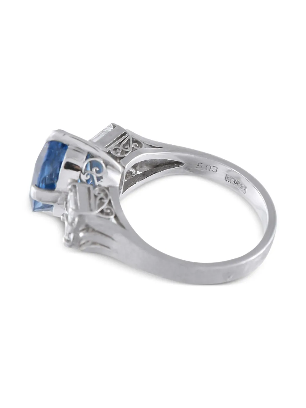 LB Exclusive platinum sapphire and diamond ring | Image 2