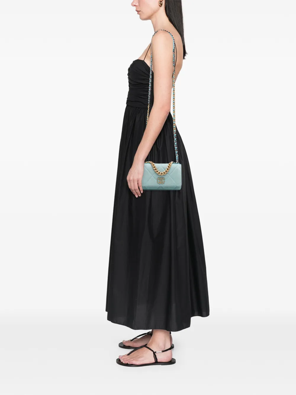 CHANEL Pre-Owned 2021 Denim 19 Wallet on Chain satchel | Pre-Owned | Image 2