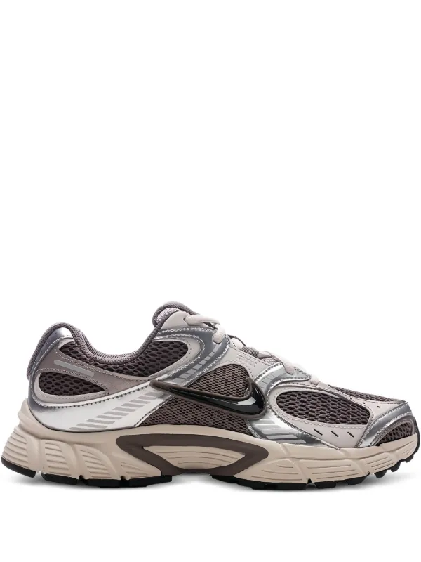 Nike V5 RNR スニーカー | グレー | FARFETCH JP