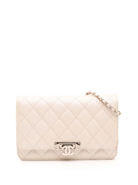 CHANEL Pre-Owned 2019 Quilted Caviar Golden Class Wallet On Chain crossbody bag
