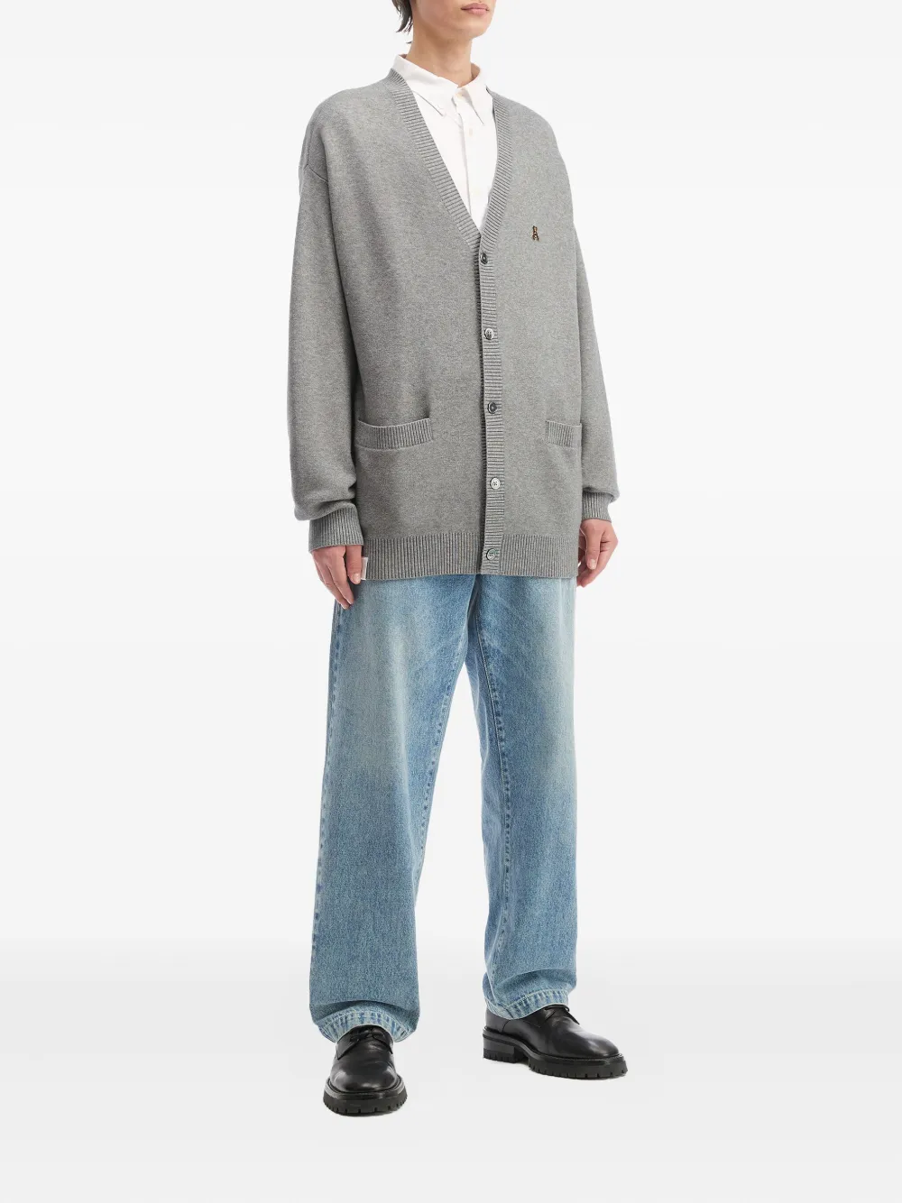 Izzue Buttoned Cardigan In Gray
