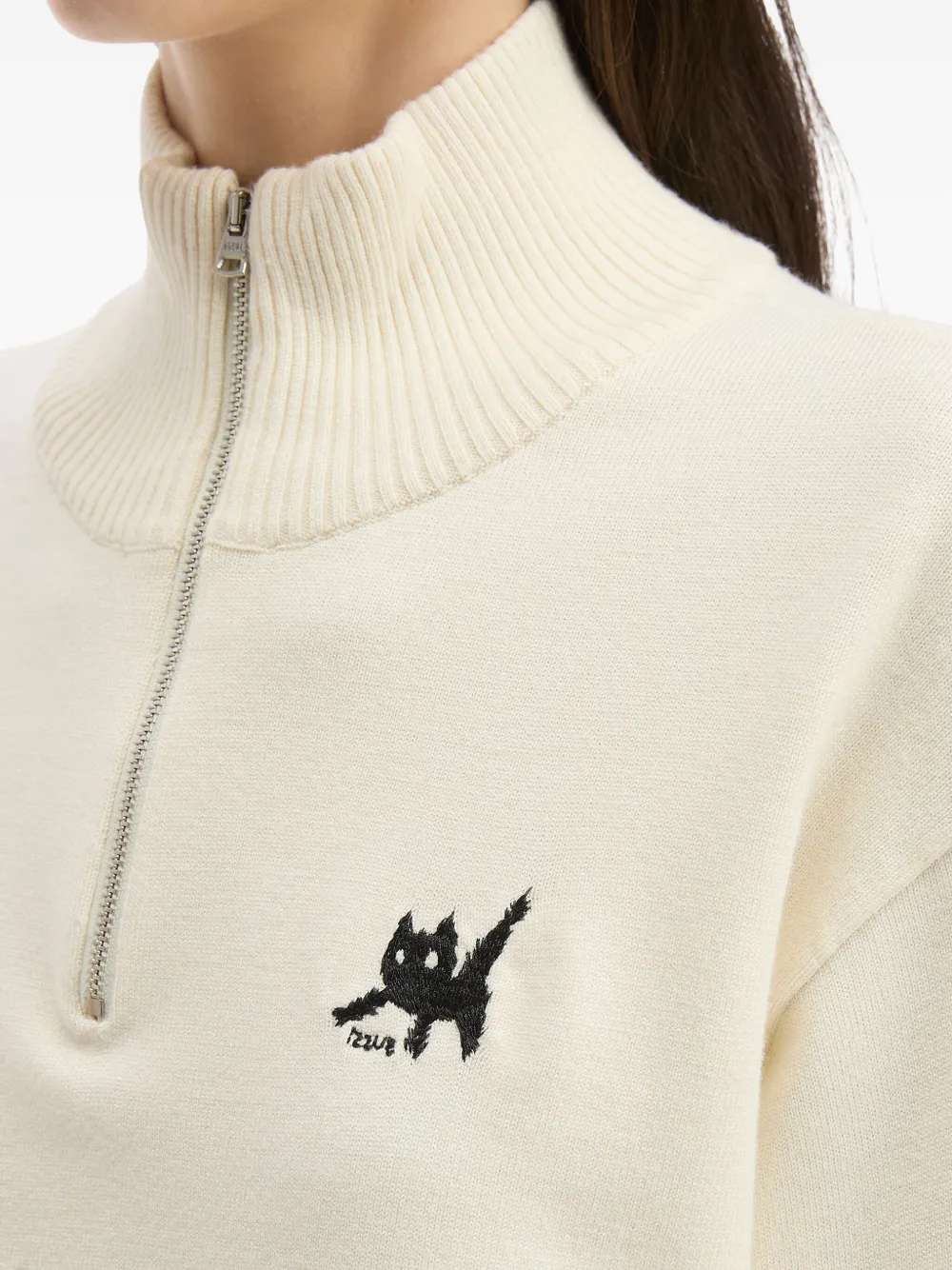 Izzue Cat-embroidered Half-zip Sweater In Neutral