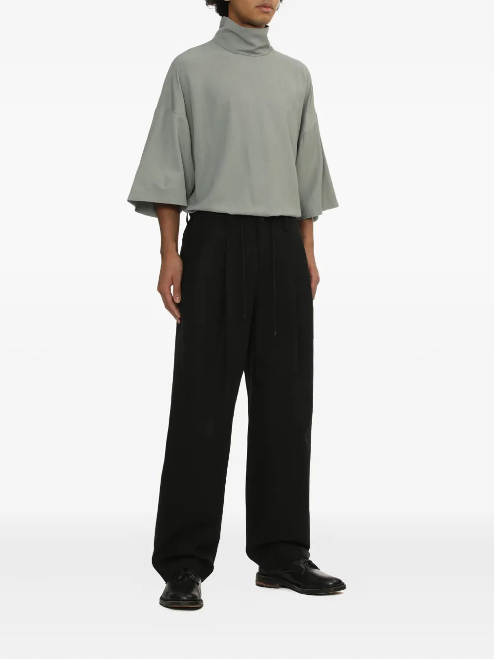 Fear Of God T-shirt met hoge hals en korte mouwen - Grijs