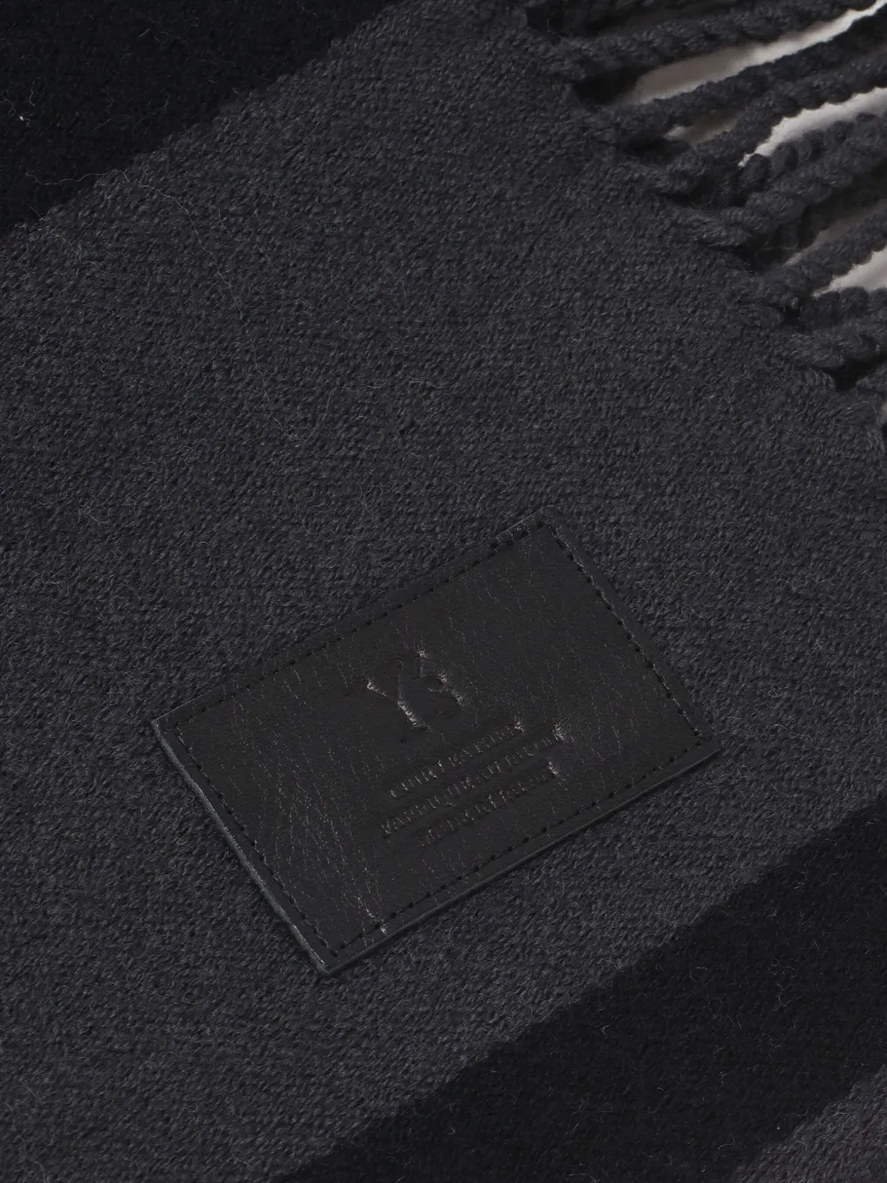 Y's Gestreepte sjaal Zwart