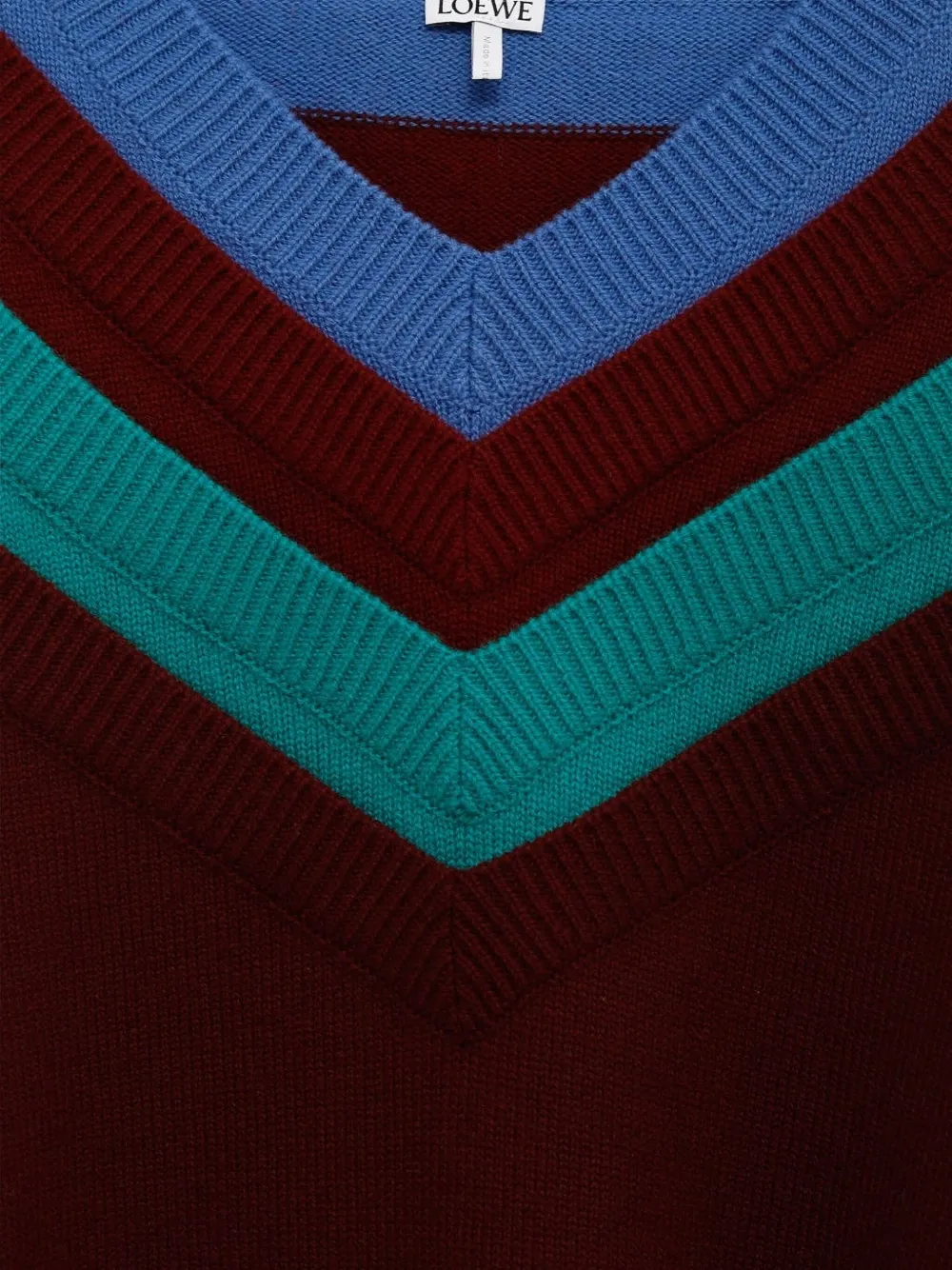 LOEWE Vネック セーター | レッド | FARFETCH JP