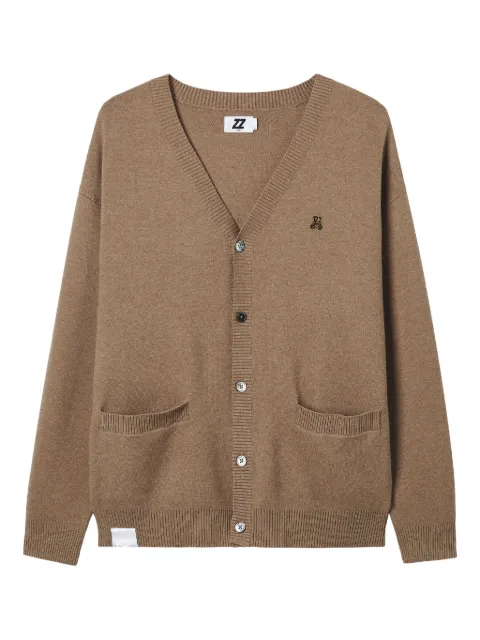 izzue bear-logo patch pocket cardigan