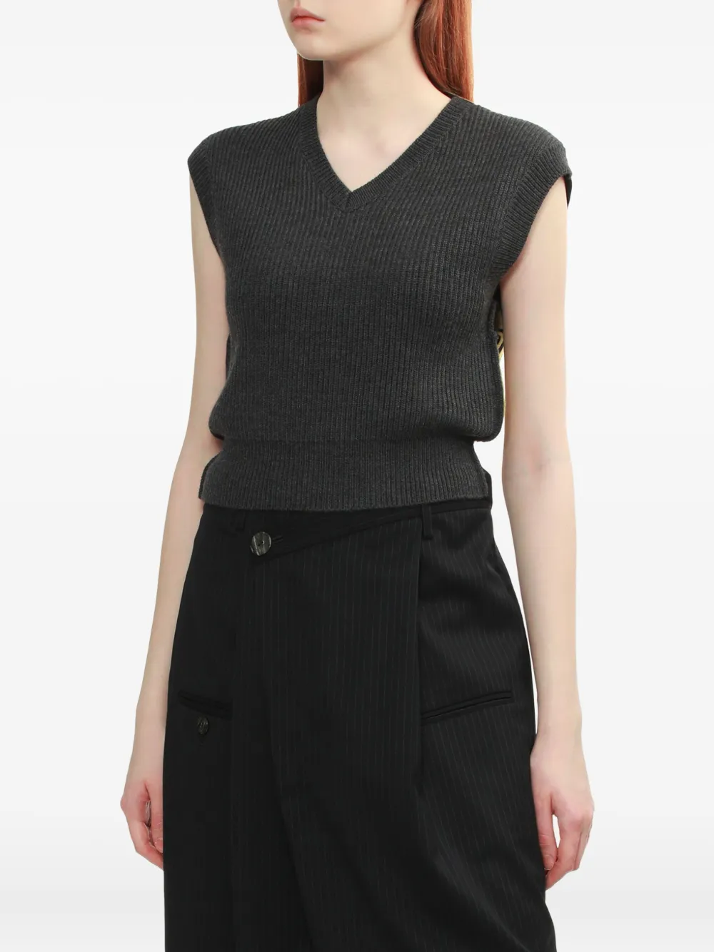 Enföld Ribbed V-neck Sleeveless Vest In Gray