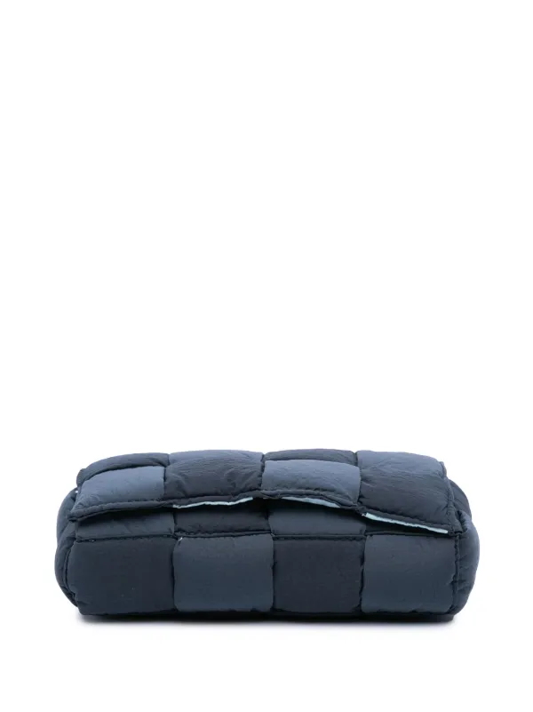 小物 BOTTEGA VENETA Bottega Veneta® Women's Small Andiamo in Black. Shop online now.