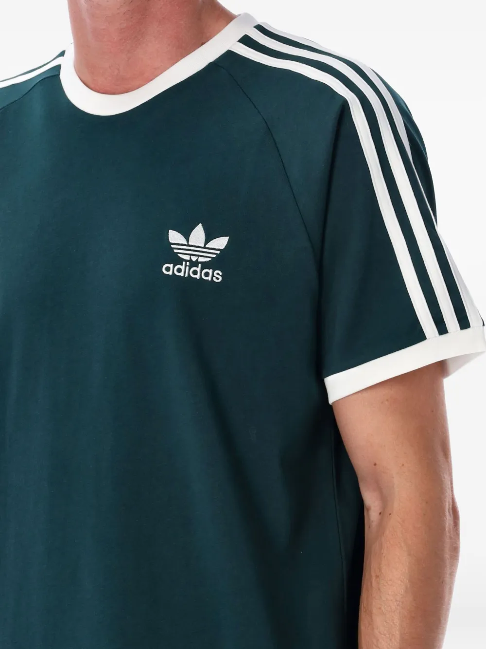 adidas T-shirt met geborduurd logo AURORA IVY WHITE