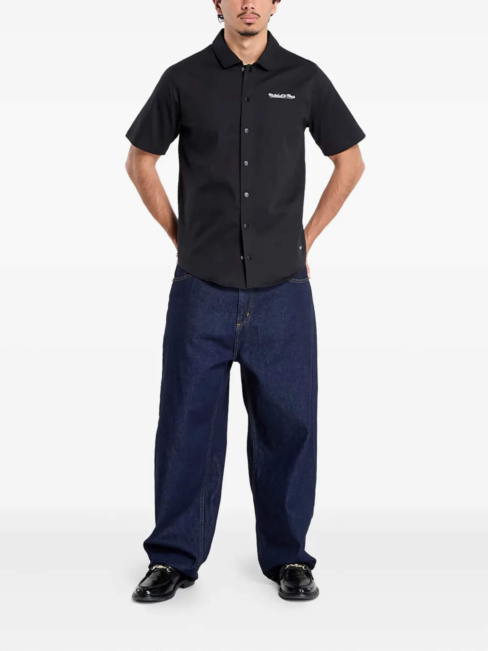 Mitchell & Ness Branded Short-sleeve Shirt In Black