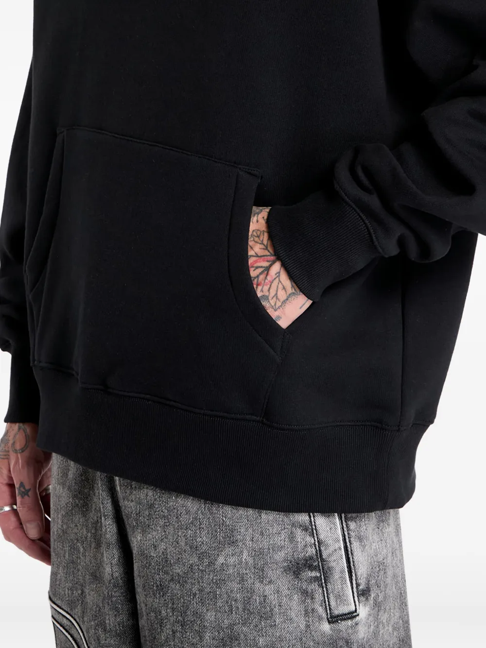 Pleasures Hoodie met logodetail Zwart