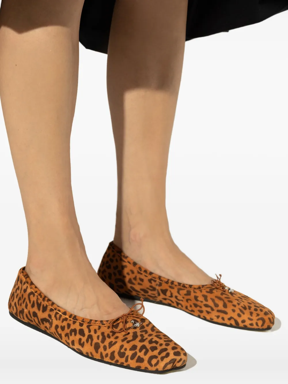 Vivienne Westwood Sneakers met luipaardprint en strik Bruin