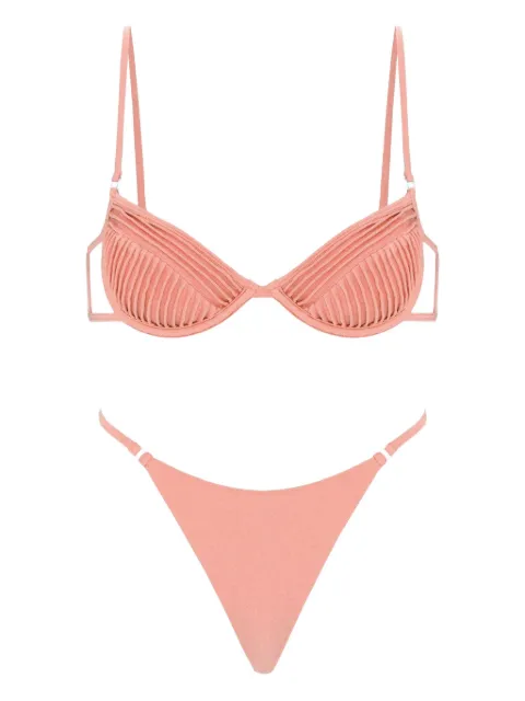 Selia Richwood bikini Amy