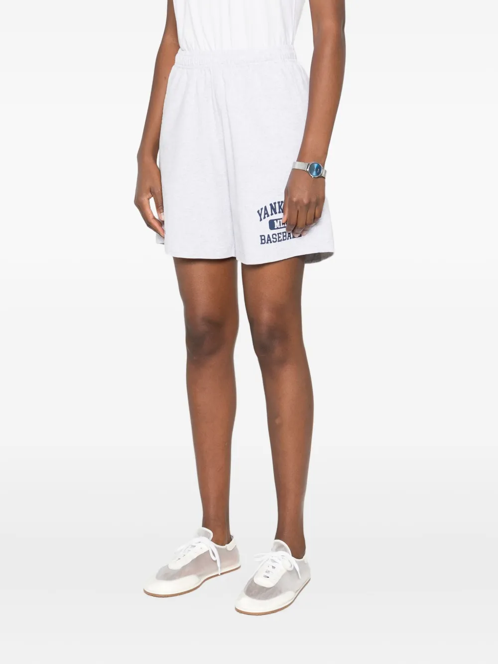 Sporty And Rich X New York Yankees Knee-length Shorts In Gray