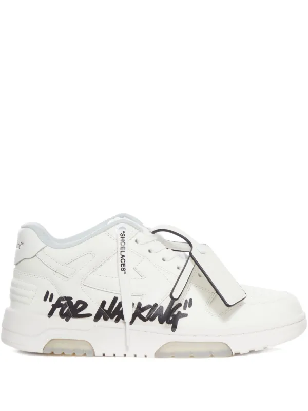 OUT OF STOCK SNEAKERS 2016―2017 サイン入り 31774936_61210746_600.jpg