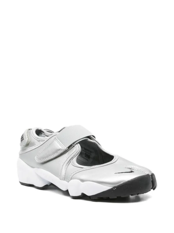 white air max plus womens