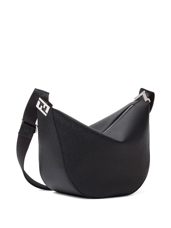 バッグ FENDI LOGO PLATE NYLON SHOULDER BAG FENDI logo-plaque Curved Shoulder Bag | Black | FARFETCH