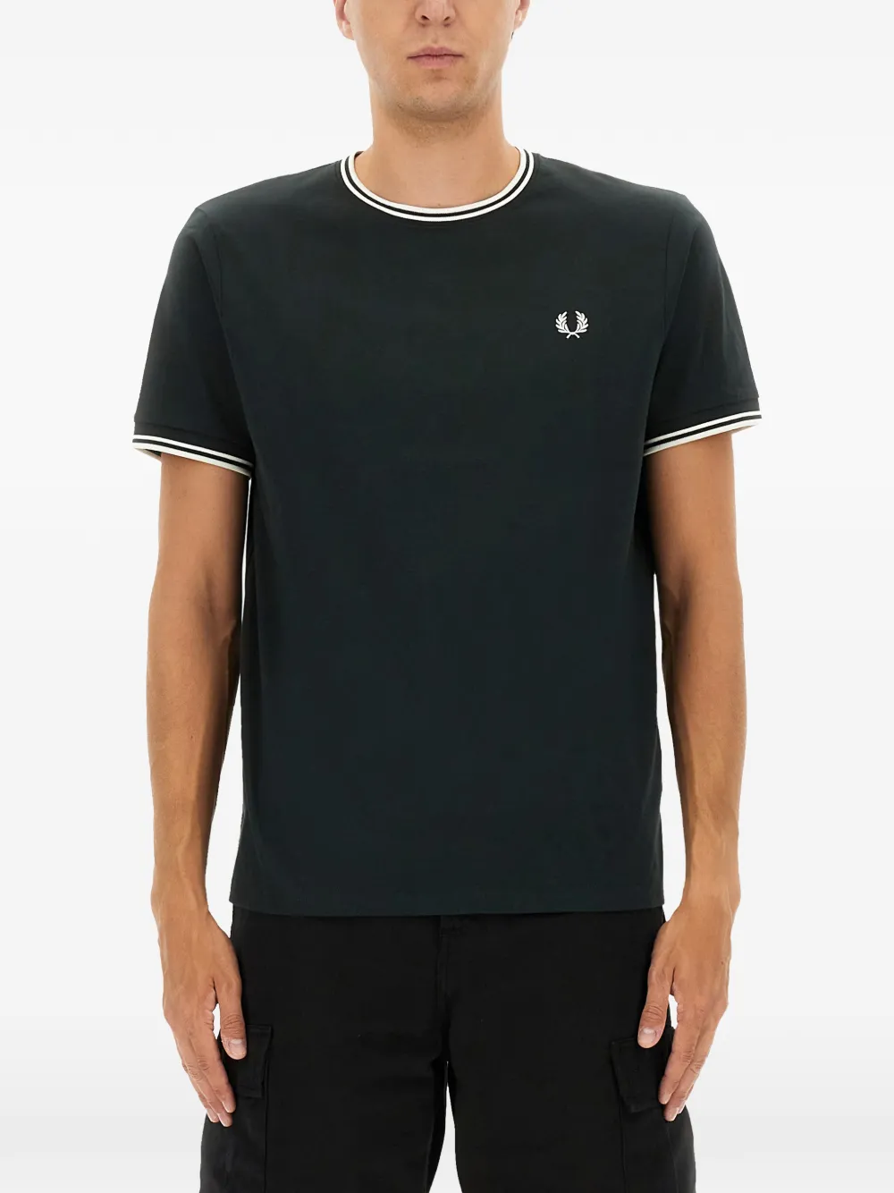 Fred Perry 로고 자수 반소매 티셔츠 | 그린 | Image 1