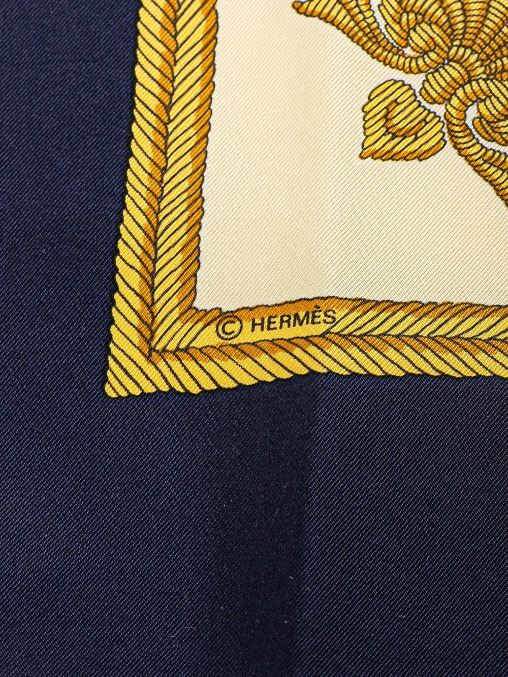 LES BIENFAITS PARIS エルメスシルクスカーフ 楽天市場】HERMES エルメス スカーフ CARRE カレH 70×70