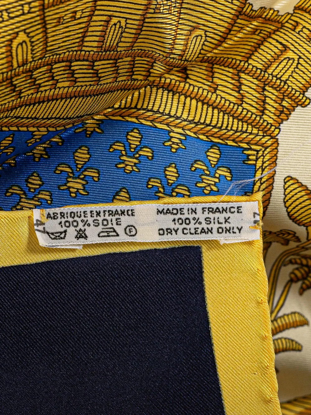 LES BIENFAITS PARIS エルメスシルクスカーフ LES BIENFAITS PARIS エルメスシルクスカーフ LES BIENFAITS