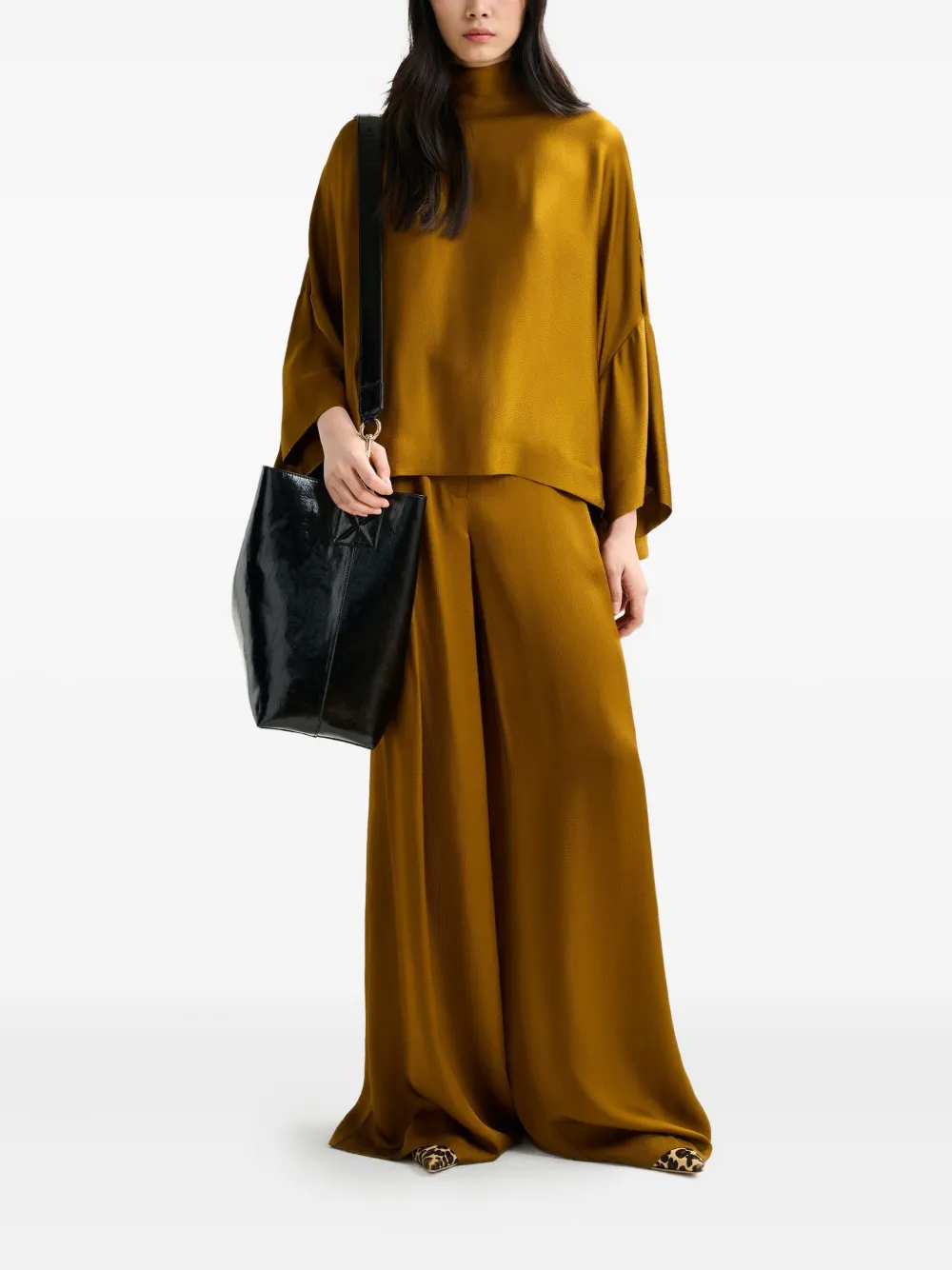 Essentiel Antwerp Shirt met gestrikte hals - Bruin
