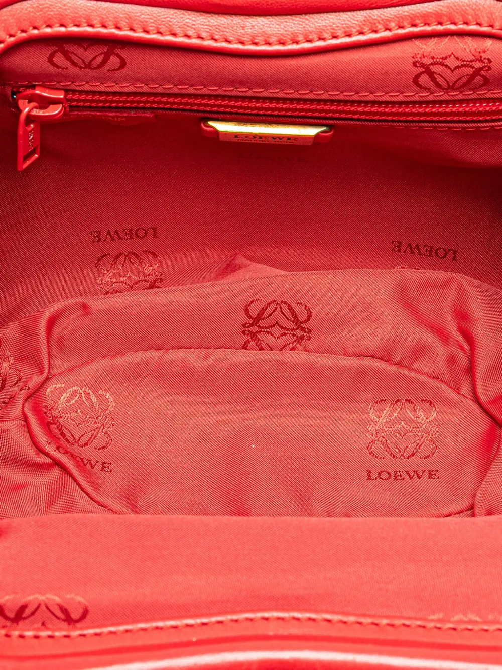 Pre-owned Loewe 2000-2025 Leather Anagram Frame Handbag In Red