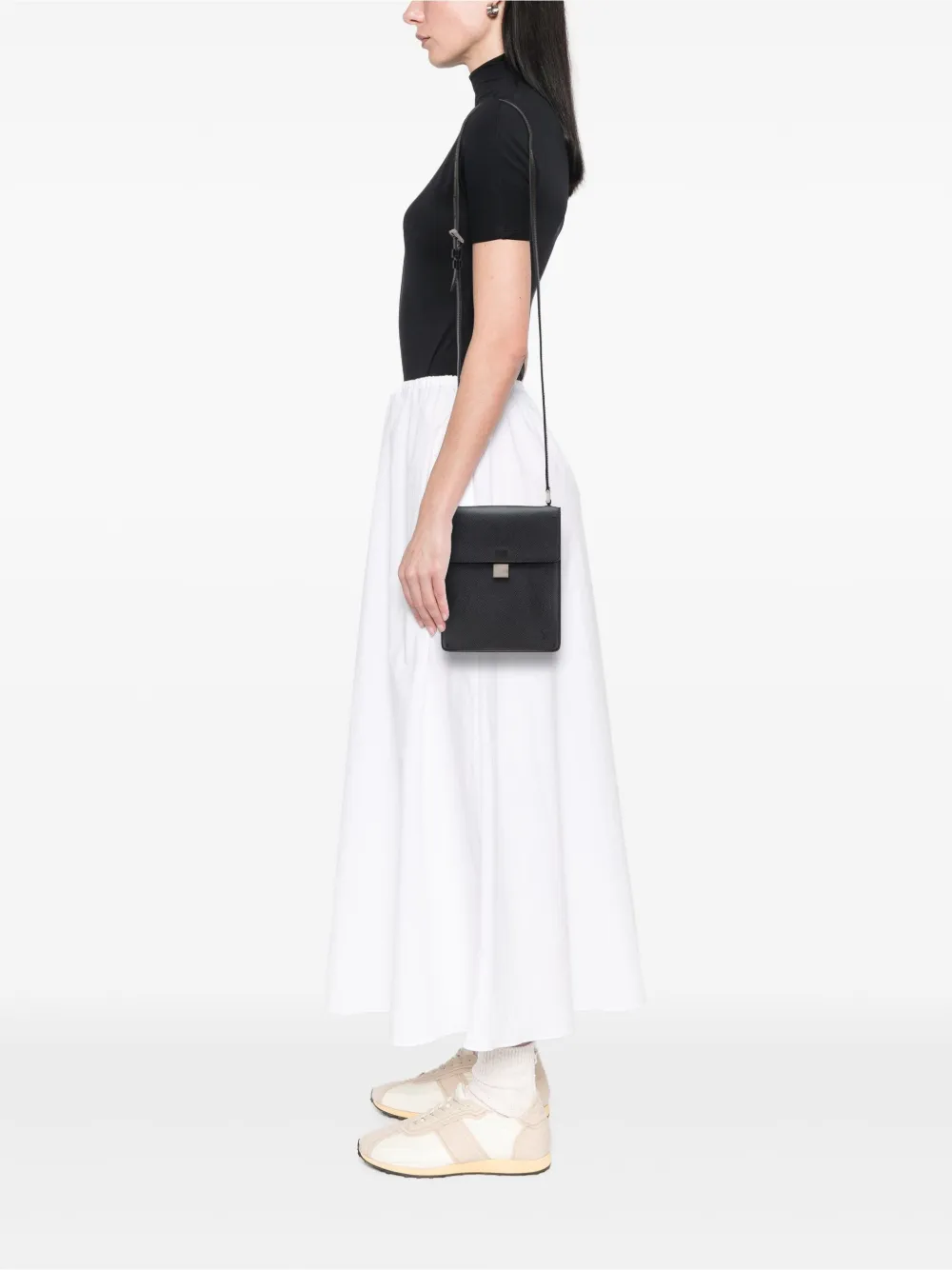 Louis Vuitton Pre-Owned 2006 Taiga Pochette Kurgan crossbody bag | Pre-Owned | Image 2