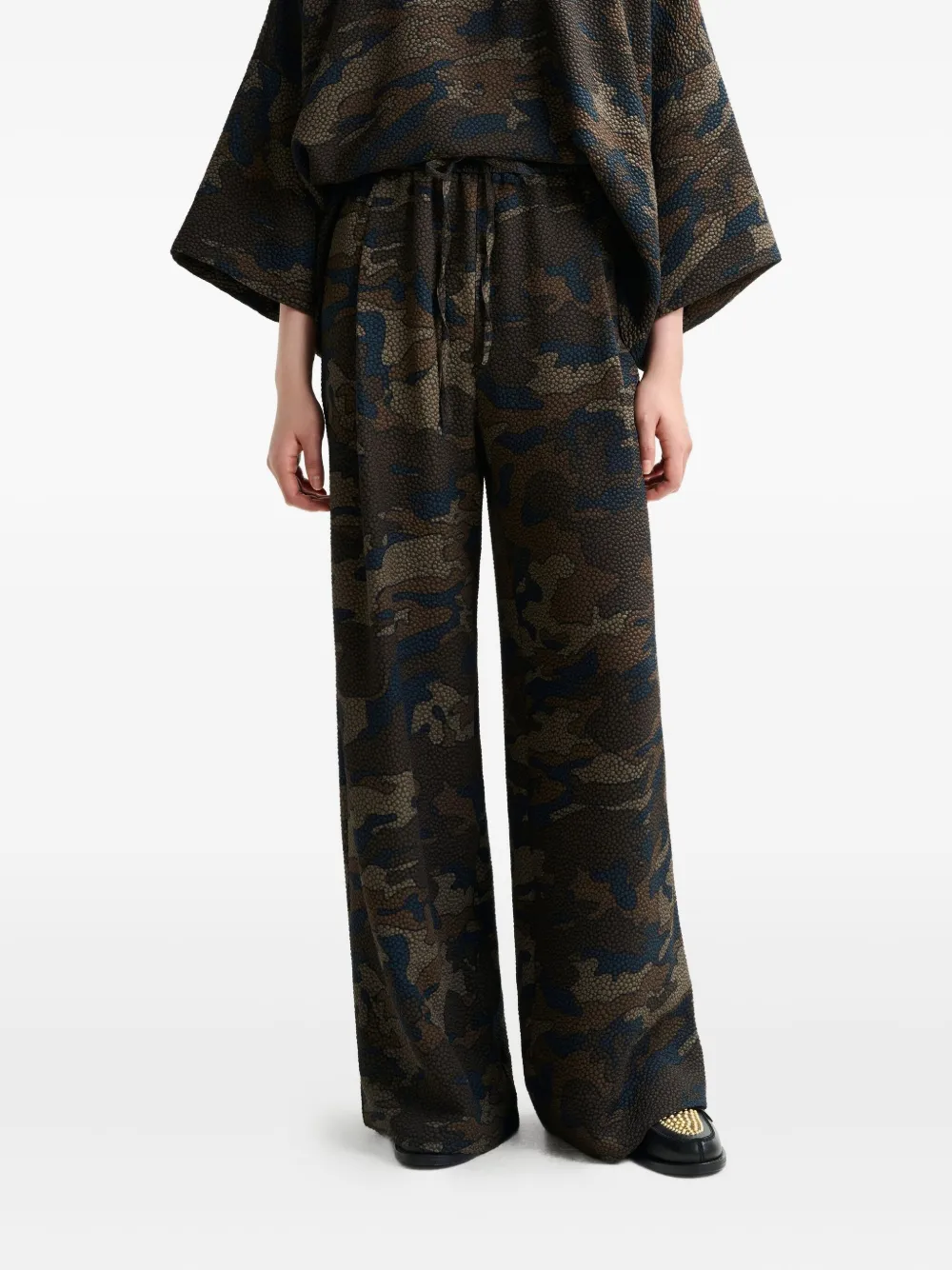 Essentiel Antwerp Itchy Camouflage-textured Trousers In Brown