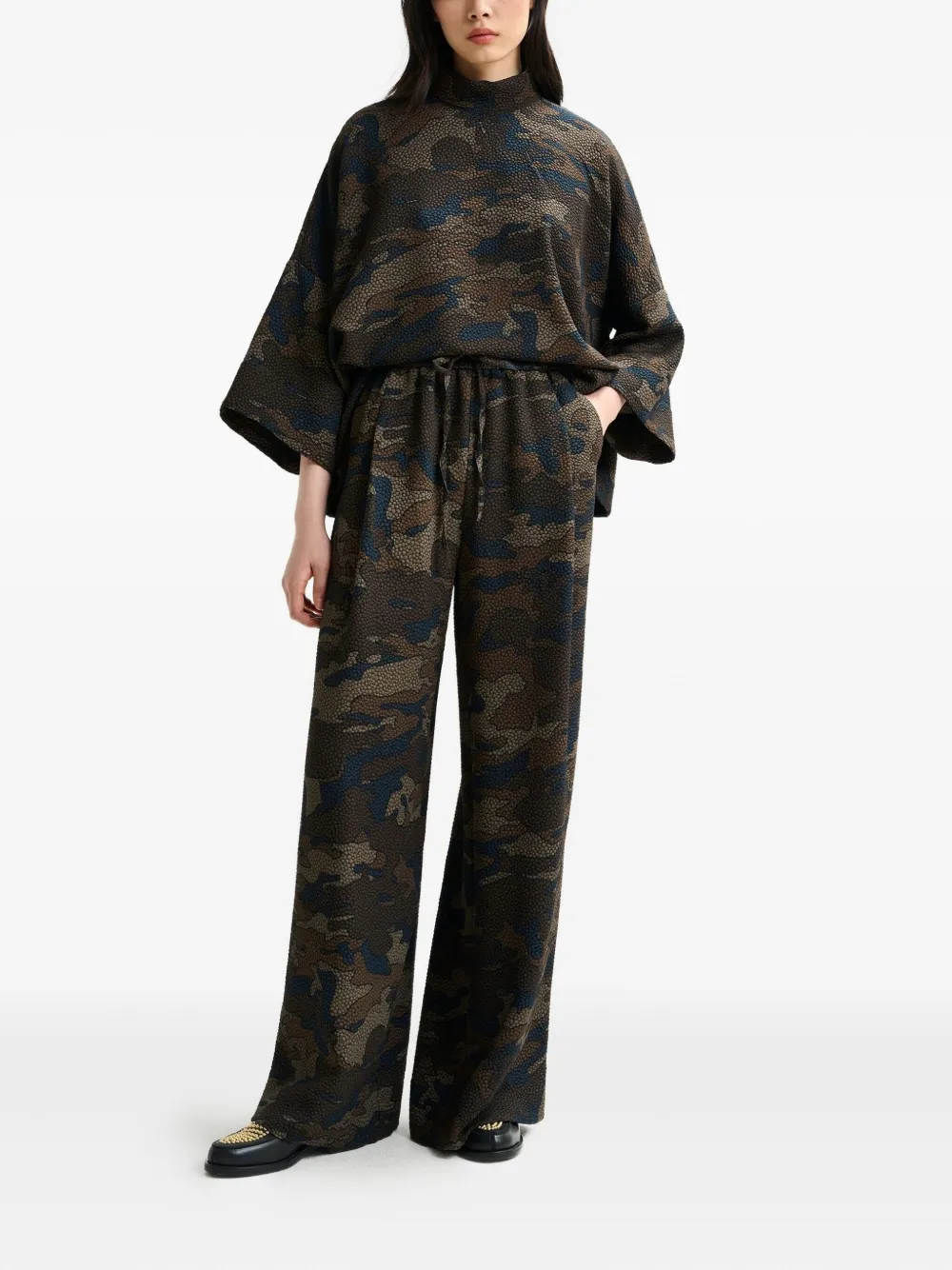 Essentiel Antwerp Itchy Camouflage-textured Trousers In Brown