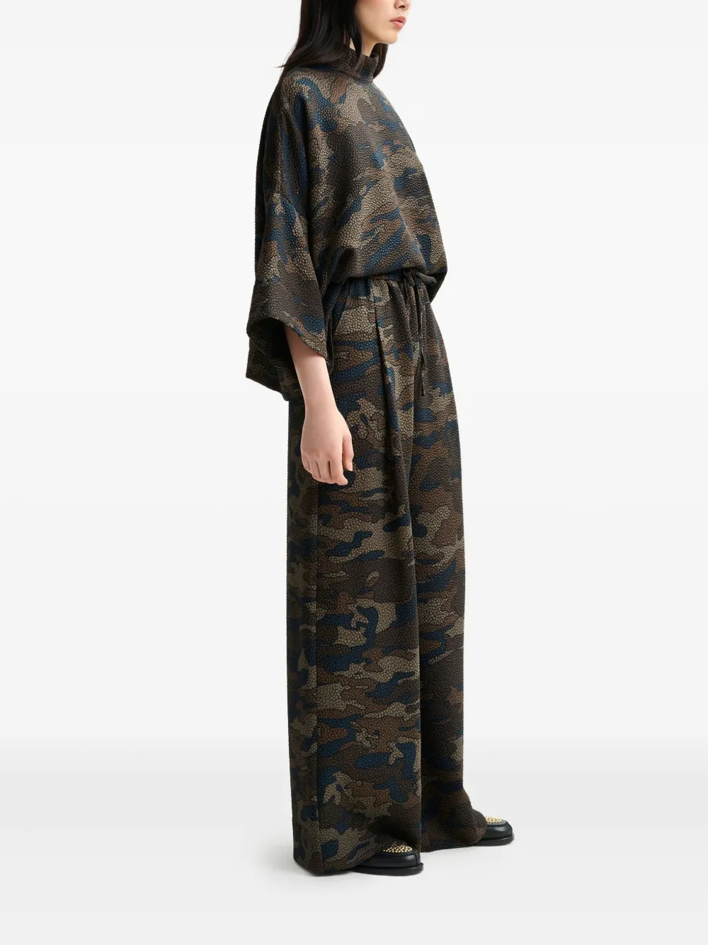 Essentiel Antwerp Itchy Camouflage-textured Trousers In Brown