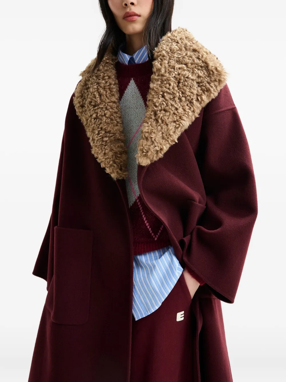 Essentiel Antwerp Irno jas van imitatiebont met ceintuur Rood