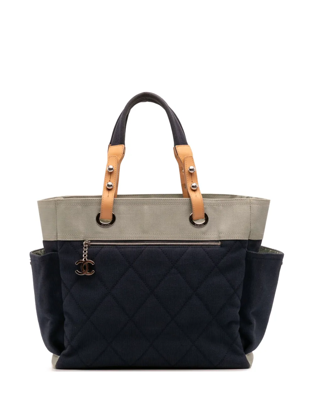 CHANEL Pre-Owned 2009-2010 Large Bicolor Quilted Canvas Paris Biarritz CHANEL Pre-Owned 2009-2010 Large Bicolor Quilted Canvas Paris Biarritz