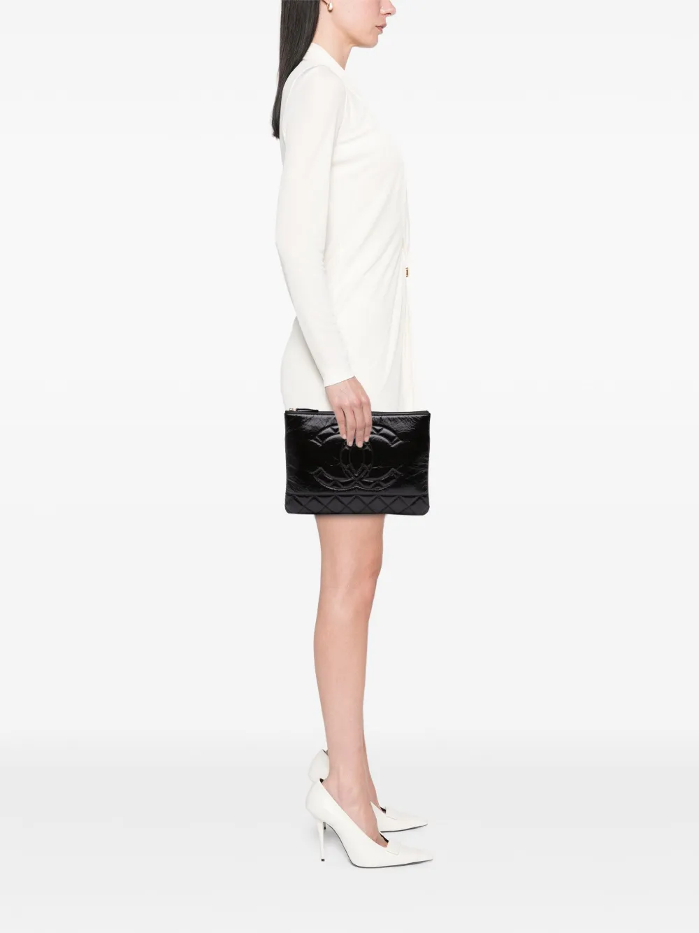 Pre-owned Chanel 2020 Medium Shiny Aged Calfskin O Case Clutch Bag In Black