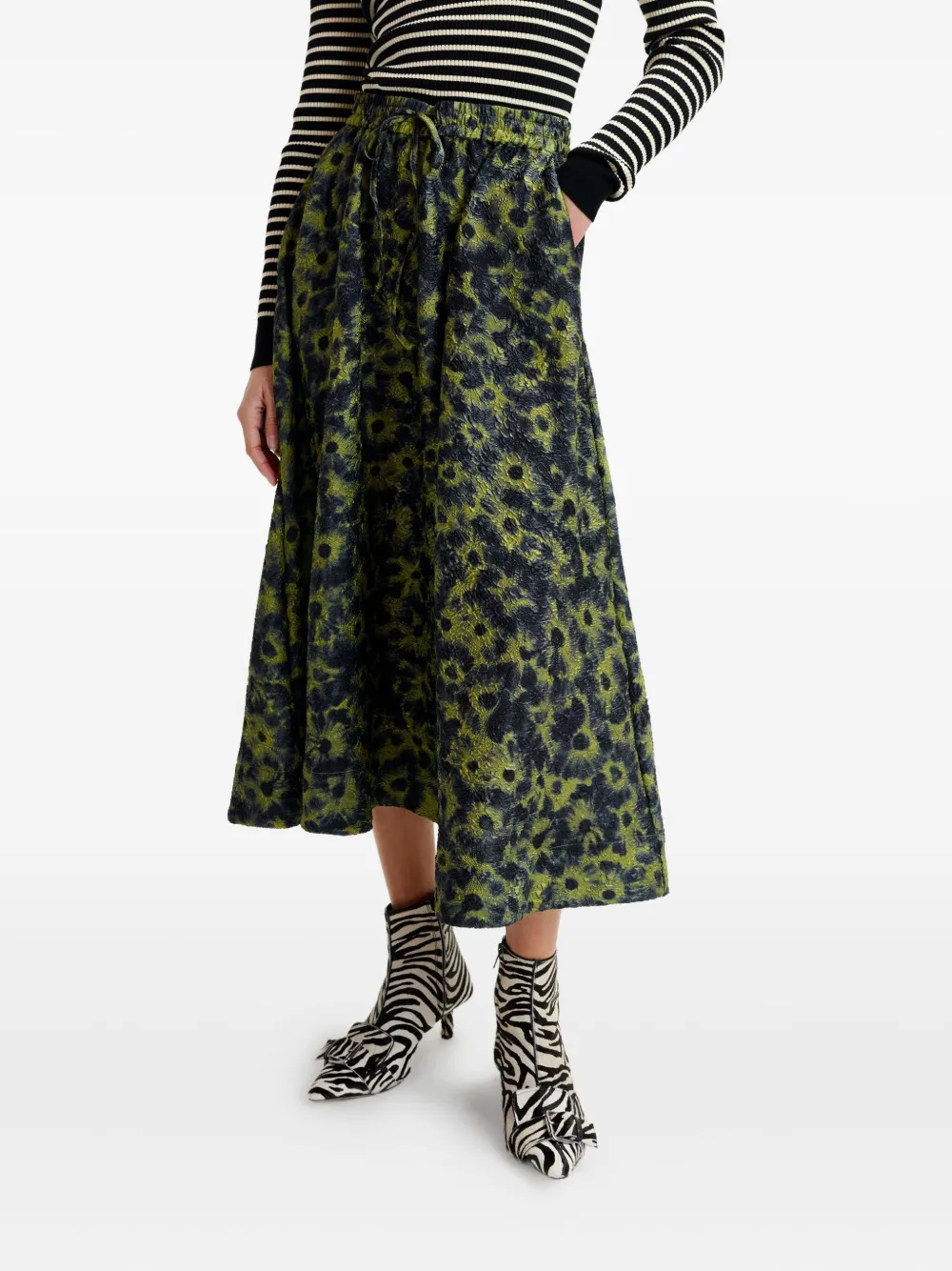 Essentiel Antwerp Floral-print Skirt In Burgundy